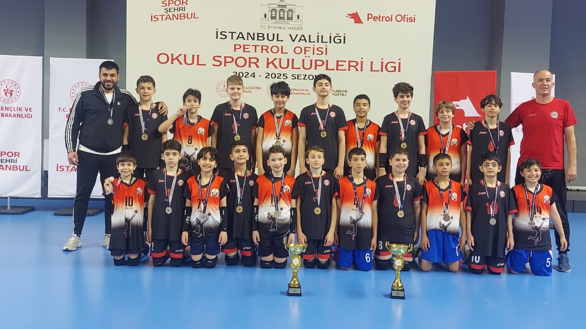İstanbul İkinciliği Okulumuzun!